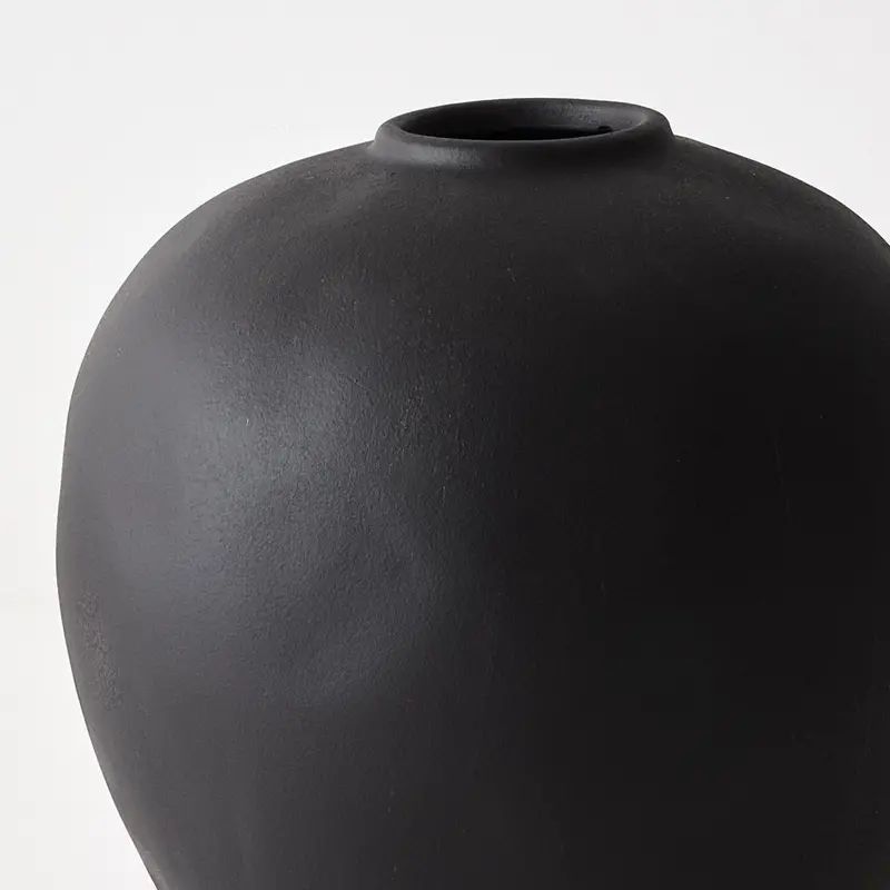 Alecta Contemporary Ceramic Planter Duo 1