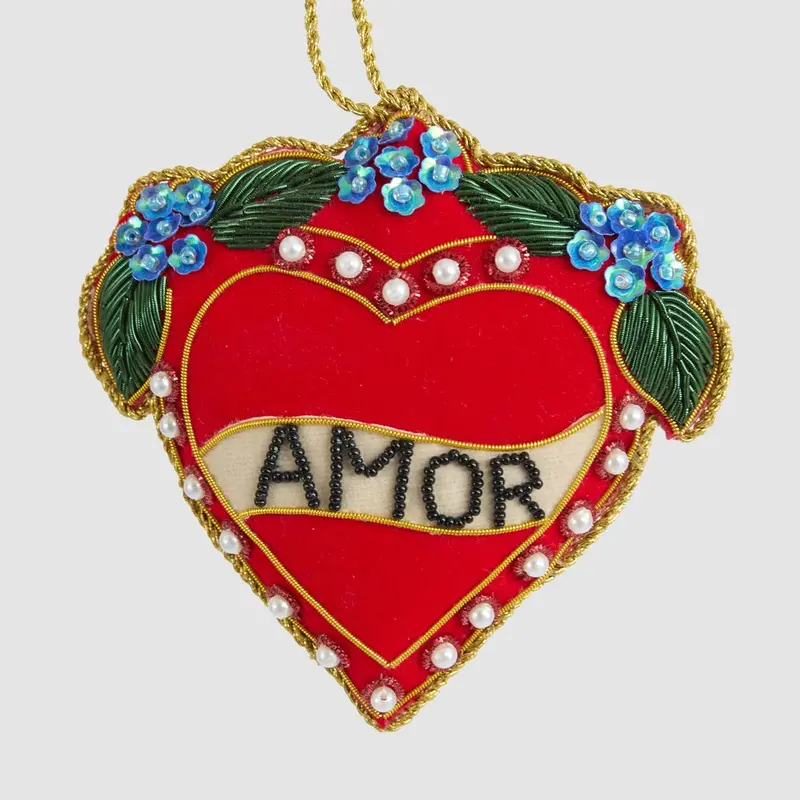 Amor Heart-Shaped Decorative Accent – Minimalist Style 1