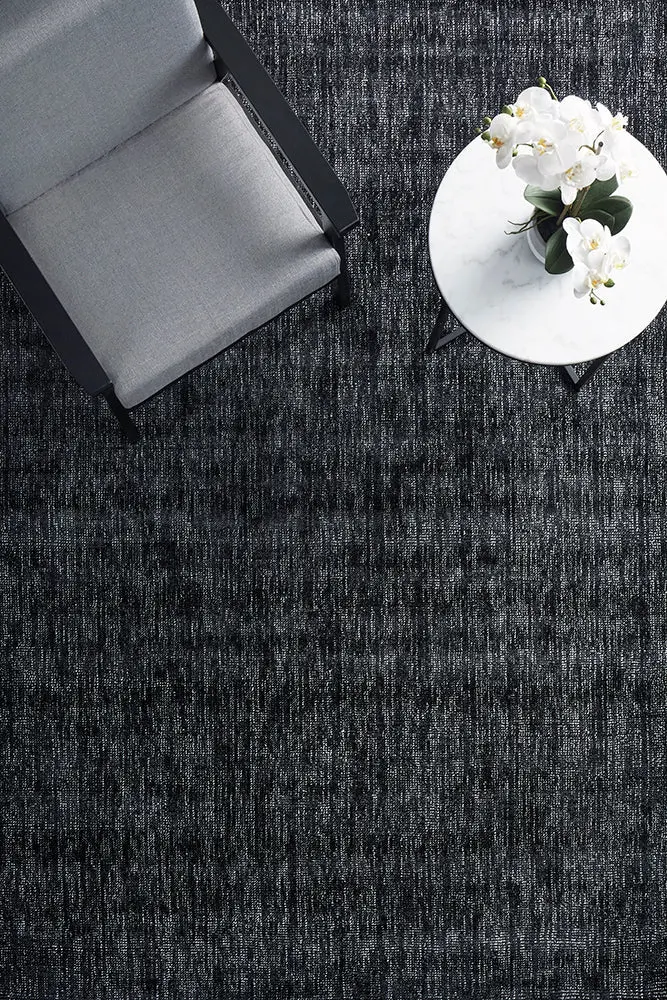 Azure Black Extra-Large Throw Blanket – 400 X 300 Cm 1