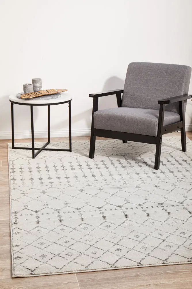 Chrome Elsa Silver Area Rug – 400 Cm X 300 Cm 1