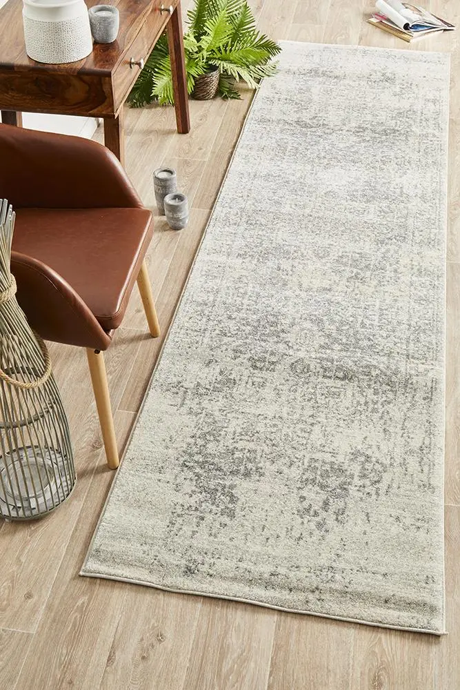 Evoke 253 Decorative Runner – White & Silver, 500 X 80 Cm 1