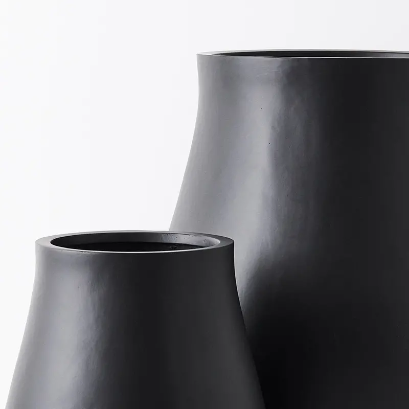 Giga Contemporary Ceramic Pot Pair 1