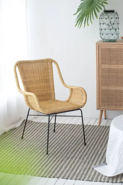 Palmview Rattan Dining Chair With Armrests – Natural Woven Design 1