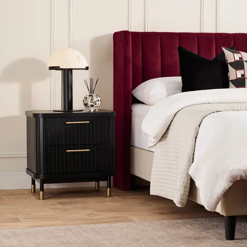 Sophia Minimalist Bedside Table In Sleek Black 1